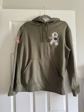 Nike patriots salute to service hoodie